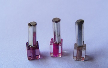NAIL VARNISH 1 NAIL VARNISH 1